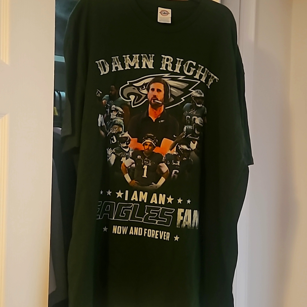 Philadelphia eagles Tee Shirt